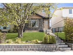 44 Applecroft Road SE Calgary, AB T2A 7J3