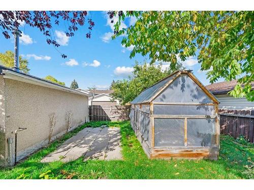 412 Pinegreen Close Ne, Calgary, AB - Outdoor