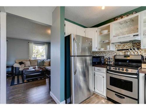 137 Storybook Terrace Nw, Calgary, AB - Indoor Photo Showing Kitchen With Stainless Steel Kitchen