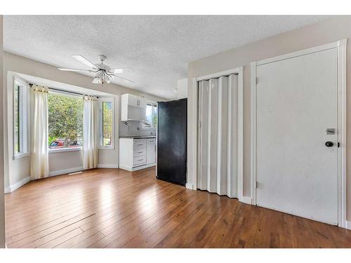 15 Falworth Place Ne, Calgary, AB - Indoor Photo Showing Other Room