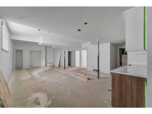 36 South Shore Manor, Chestermere, AB - Indoor