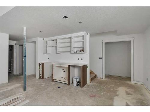 36 South Shore Manor, Chestermere, AB - Indoor Photo Showing Other Room