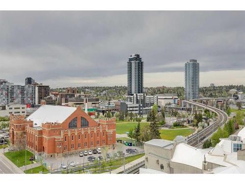 907-1121 6 Avenue Sw, Calgary, AB - Outdoor With View