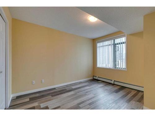 907-1121 6 Avenue Sw, Calgary, AB - Indoor Photo Showing Other Room