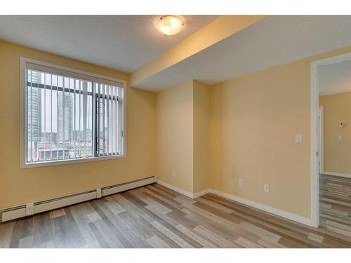 907-1121 6 Avenue Sw, Calgary, AB - Indoor Photo Showing Other Room