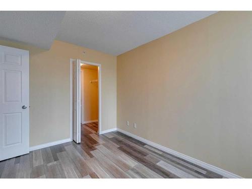 907-1121 6 Avenue Sw, Calgary, AB - Indoor Photo Showing Other Room