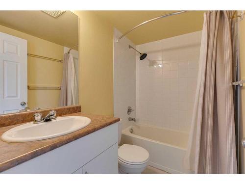 907-1121 6 Avenue Sw, Calgary, AB - Indoor Photo Showing Bathroom