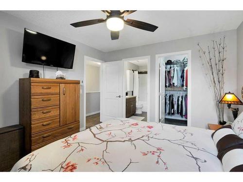 285 Auburn Crest Way Se, Calgary, AB - Indoor Photo Showing Bedroom