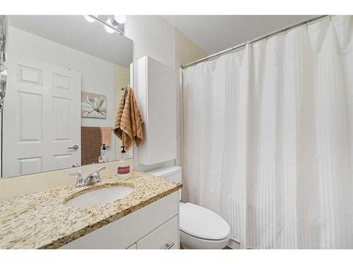 3402-755 Copperpond Boulevard Se, Calgary, AB - Indoor Photo Showing Bathroom