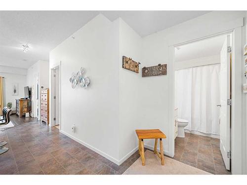 3402-755 Copperpond Boulevard Se, Calgary, AB - Indoor Photo Showing Other Room