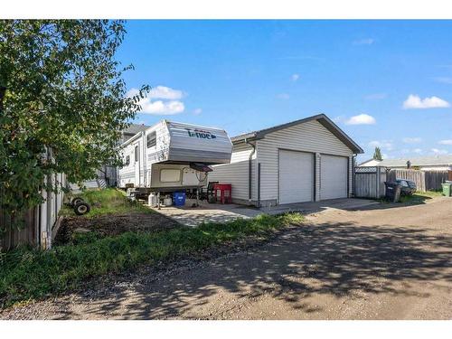 337 Strathford Boulevard, Strathmore, AB - Outdoor