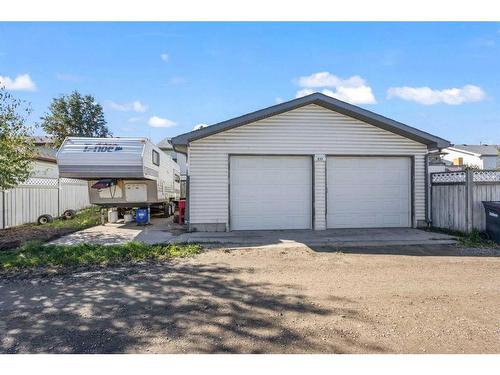 337 Strathford Boulevard, Strathmore, AB - Outdoor