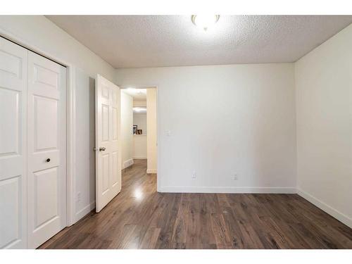 1027 Pinecliff Drive Ne, Calgary, AB - Indoor Photo Showing Other Room