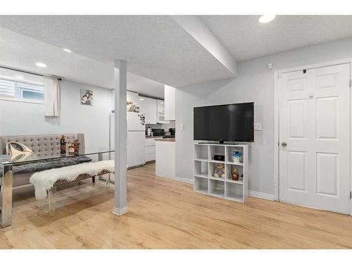 224 Covington Place Ne, Calgary, AB - Indoor