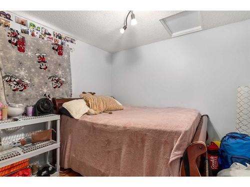 224 Covington Place Ne, Calgary, AB - Indoor Photo Showing Bedroom