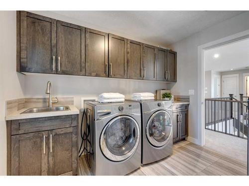 118 Hillside Terrace, Rural Rocky View County, AB - Indoor Photo Showing Laundry Room