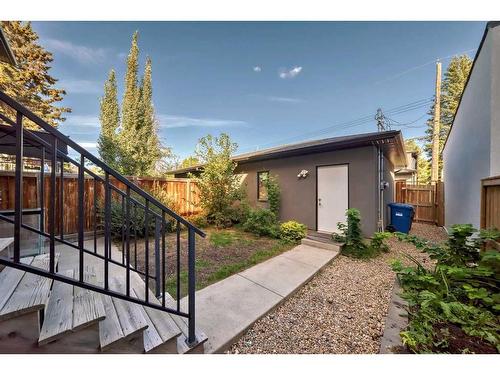 1716 32 Street Sw, Calgary, AB - Outdoor With Exterior