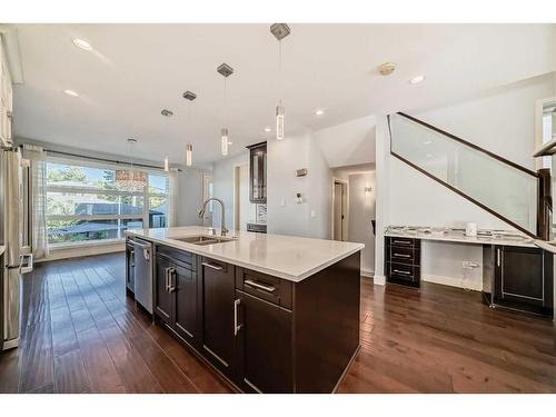 1716 32 Street Sw, Calgary, AB - Indoor Photo Showing Kitchen With Double Sink With Upgraded Kitchen