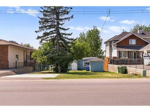 235 East Chestermere Drive, Chestermere, AB 