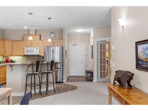 102-3 Aspen Glen, Canmore, AB - Indoor Photo Showing Kitchen