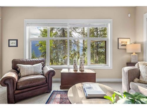 102-3 Aspen Glen, Canmore, AB - Indoor Photo Showing Living Room