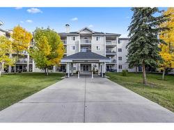 2217-6224 17 Avenue SE Calgary, AB T2A 7X8