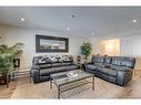 3101-3101 Valleyview Park Se, Calgary, AB  - Indoor Photo Showing Living Room 