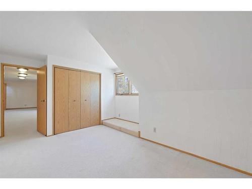 32 Bowbank Crescent Nw, Calgary, AB -  Photo Showing Other Room