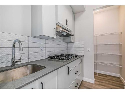 158 Aquila Way Nw, Calgary, AB - Indoor Photo Showing Kitchen