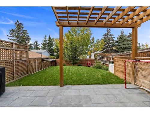 4058 46 Street Sw, Calgary, AB - Outdoor