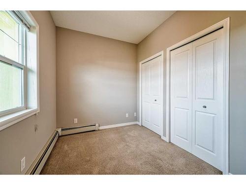 3304-4 Kingsland Close Se, Airdrie, AB - Indoor Photo Showing Other Room