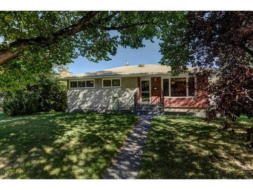 74 Chelsea Street Nw, Calgary, AB - Outdoor With Deck Patio Veranda