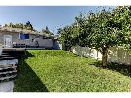 74 Chelsea Street Nw, Calgary, AB - Outdoor With Deck Patio Veranda