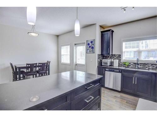 103 Evansridge Court Nw, Calgary, AB - Indoor Photo Showing Kitchen