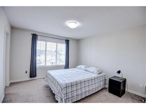 103 Evansridge Court Nw, Calgary, AB - Indoor Photo Showing Bedroom