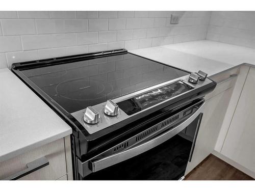 2414-395 Skyview Parkway Ne, Calgary, AB - Indoor Photo Showing Kitchen