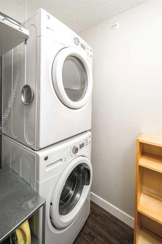 405-10 Kincora Glen Park Nw, Calgary, AB - Indoor Photo Showing Laundry Room