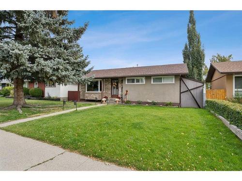 20 Wimbledon Crescent Sw, Calgary, AB 