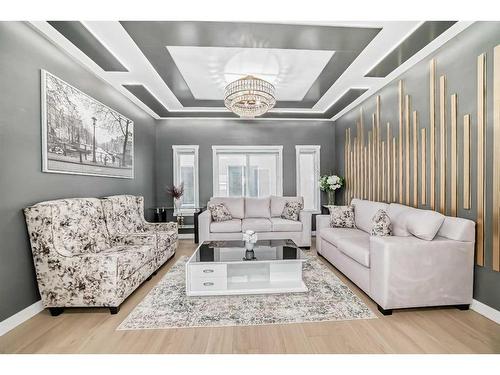 117 Saddlecrest Crescent Ne, Calgary, AB - Indoor Photo Showing Living Room