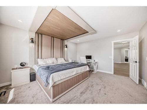 117 Saddlecrest Crescent Ne, Calgary, AB - Indoor Photo Showing Bedroom