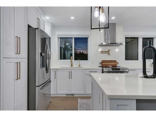 7027 Huntbourne Green Ne, Calgary, AB - Indoor Photo Showing Kitchen With Upgraded Kitchen