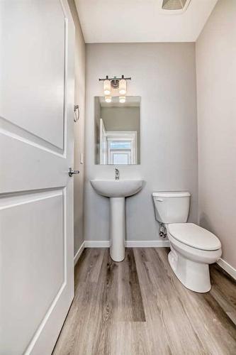 1108 Mahogany Boulevard Se, Calgary, AB - Indoor Photo Showing Bathroom