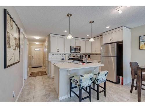 61 Chaparral Valley Gardens Se, Calgary, AB - Indoor Photo Showing Kitchen