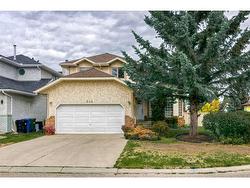 606 Hawkhill Place NW Calgary, AB T3G 3M6