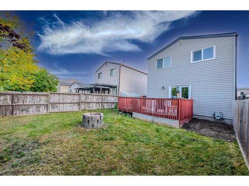 12 Abingdon Court Ne, Calgary, AB - Outdoor