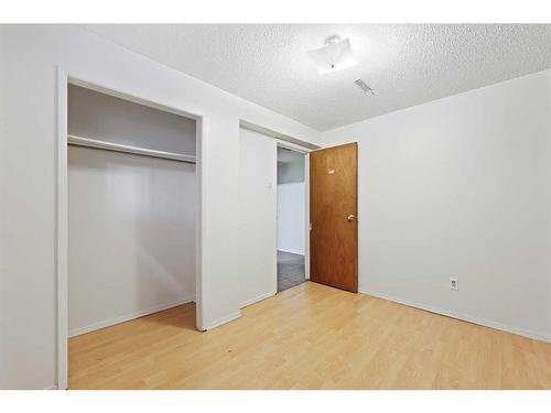 251 Maunsell Close Ne, Calgary, AB - Indoor Photo Showing Other Room