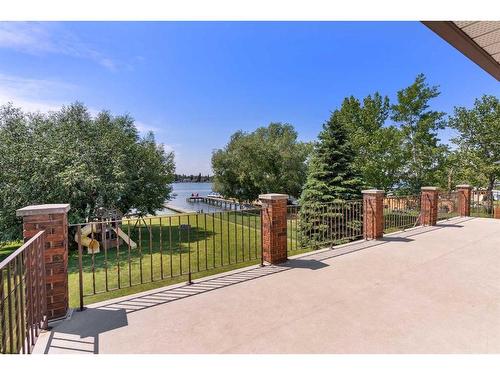 239 East Chestermere Drive, Chestermere, AB - Outdoor