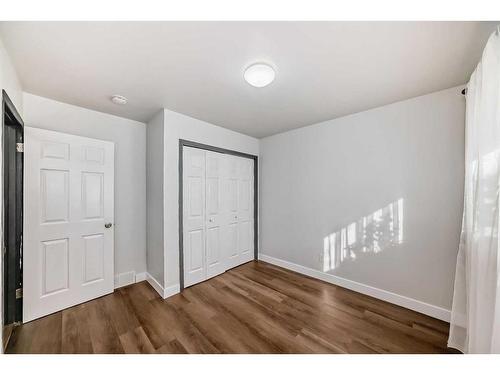 3039 Dover Ridge Drive Se, Calgary, AB - Indoor Photo Showing Other Room