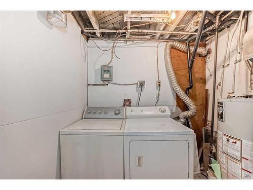 3039 Dover Ridge Drive Se, Calgary, AB - Indoor Photo Showing Laundry Room