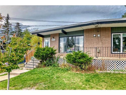 406 28Th Avenue Ne, Calgary, AB - Outdoor With Deck Patio Veranda